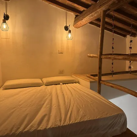 Rustico Monolocale Soppalcato A